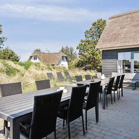 Amazing In Henne With Kitchen Henne Strand