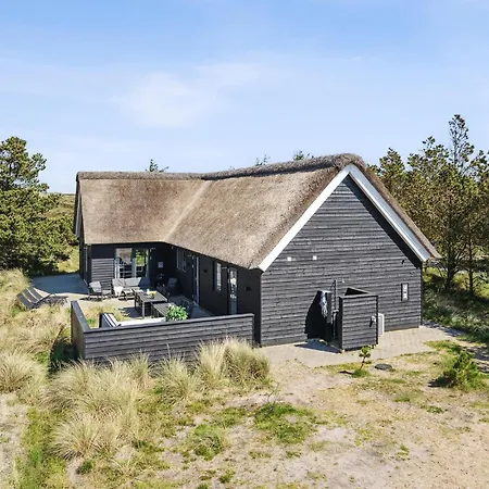 Hébergement de vacances Amazing In Henne With Kitchen