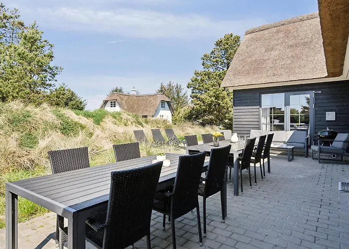 Amazing In Henne With Kitchen Henne Strand